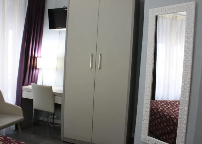 Hotel Excelsior Paris